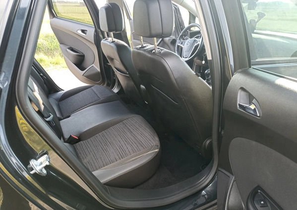 Opel Astra cena 33000 przebieg: 131000, rok produkcji 2015 z Bukowno małe 154